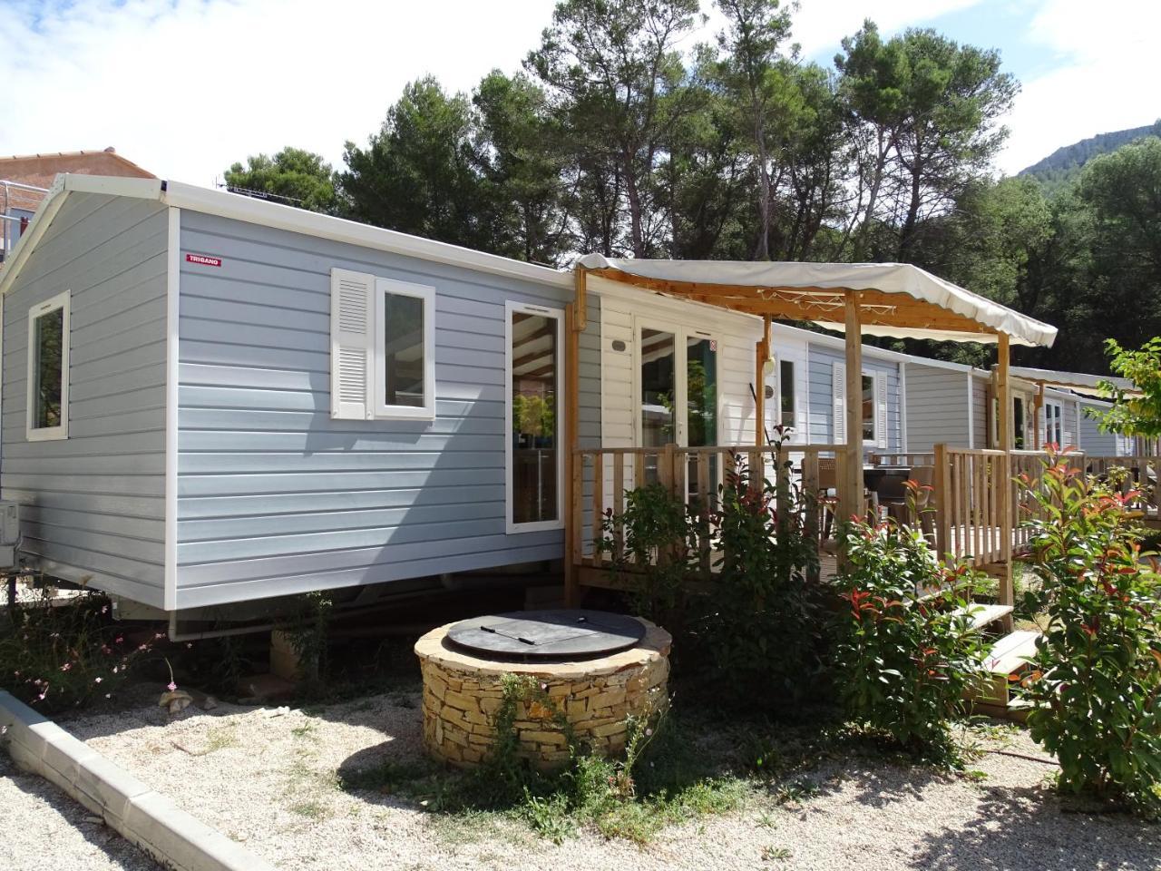 Camping Aux Portes De Cassis โรกฟอร์ต-ลา-เบดูล ภายนอก รูปภาพ